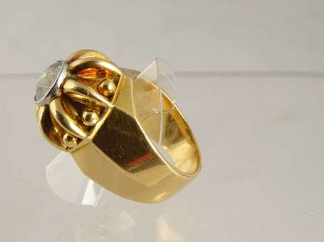 Importante bague chevalière en or jaune 18 K 