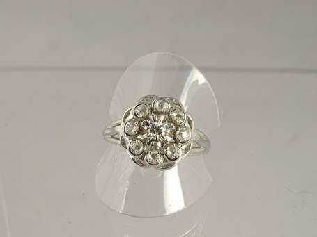 Bague marguerite en or blanc 18 K (750°/°°) 