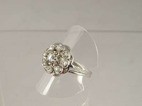 Bague marguerite en or blanc 18 K (750°/°°) 