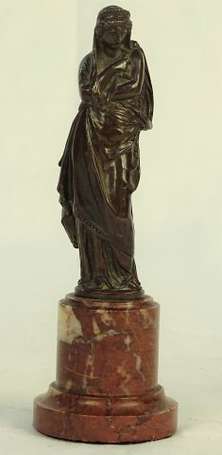 Femme drapée à l'antique. Petit sujet en bronze 