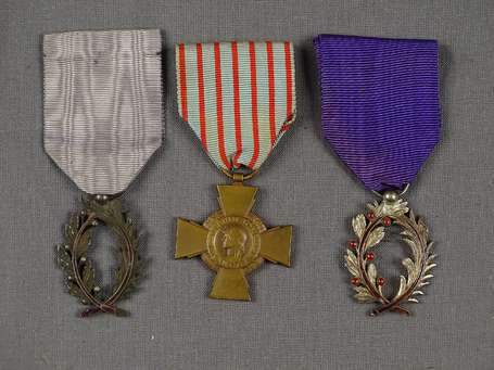 Civ - Lot de 3 médailles - 2 palmes et croix du 