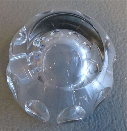 SAINT LOUIS - Paire de salerons en cristal moulé 