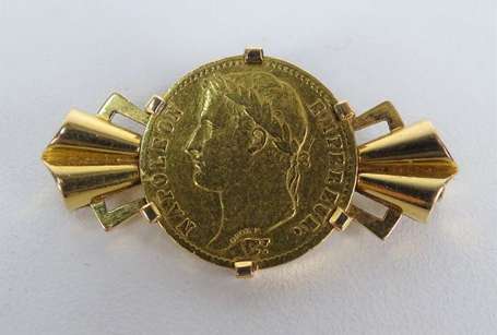 Broche en or jaune 18K (750°/00) montée de 20 