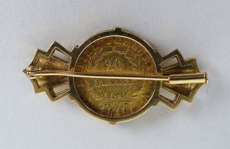 Broche en or jaune 18K (750°/00) montée de 20 