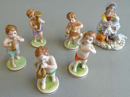 Ensemble de 5 chérubins musiciens en porcelaine de