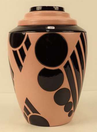 GENO-MONTIERES - Vase en faïence de forme ovoïde, 
