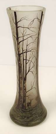 MULLER Frères Lunéville - Vase à long col en verre