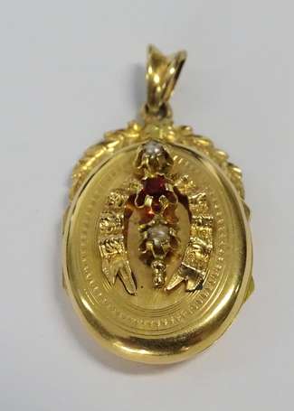 Pendentif reliquaire en or jaune 18K (750°/00), le