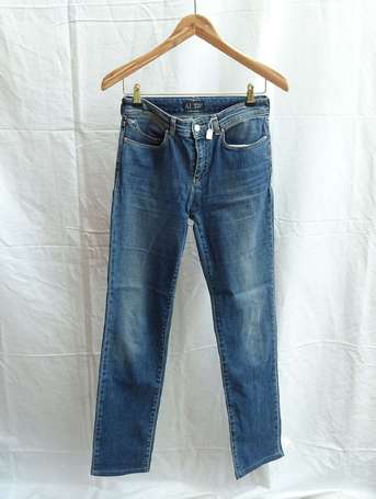 ARMANI Jeans - Jean délavé coupe regular. T. 28 