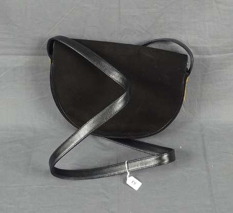 CHRISTIAN DIOR - Sac besace demi-lune en daim noir