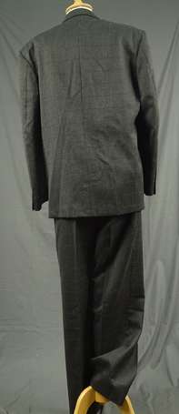 YVES SAINT LAURENT - Costume d'homme en lainage 