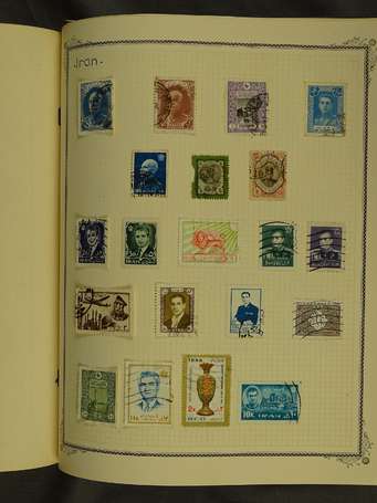 Dans 1 album ancien timbres du monde N* et 