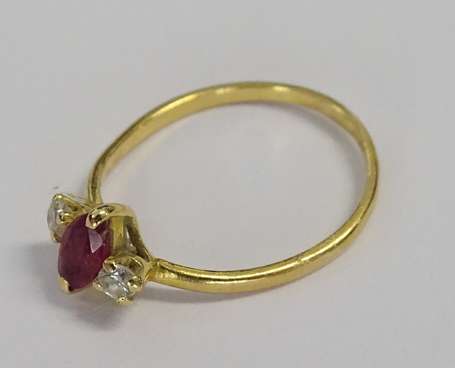 Fine bague en or jaune 18K (750°/00) sertie d'un 