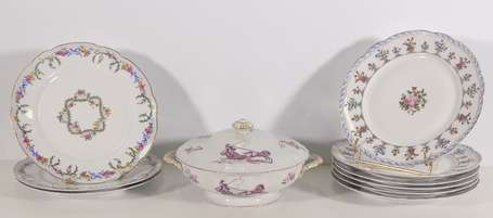 BERNARDAUD, Limoges - Série de 9 assiettes en 