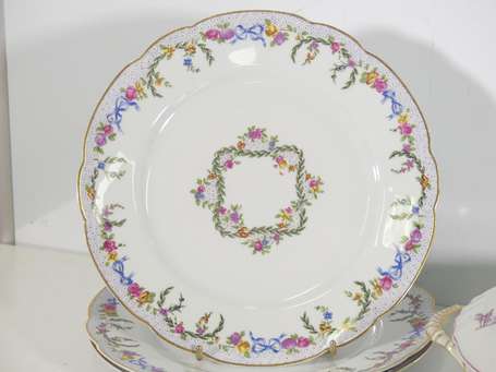 BERNARDAUD, Limoges - Série de 9 assiettes en 