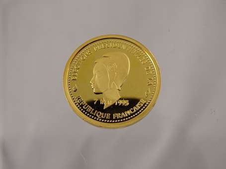 Médaille en or jaune (999) célébrant l'élection de
