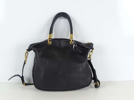 MARC by Marc Jacobs Sac cuir grainé noir porté et 