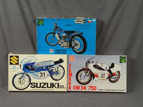 Maquettes non montées-Protar-lot de 3 Motos dont  