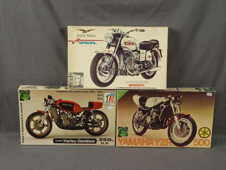 Maquettes non montées-Protar-lot de 3 Motos dont  