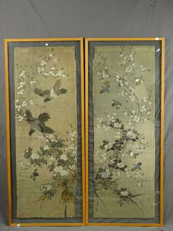 CHINE - Deux aquarelles sur soie encadrées à décor