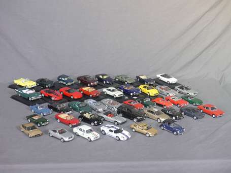 Série kiosque-Lot d'environ de 40 voitures 