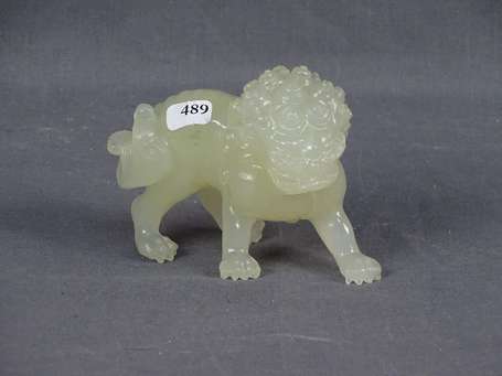 CHINE - Lion. Sujet en jade. H. 7 cm