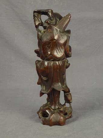 JAPON - Vieillard. Sujet en bois sculpté. H. 36,5 