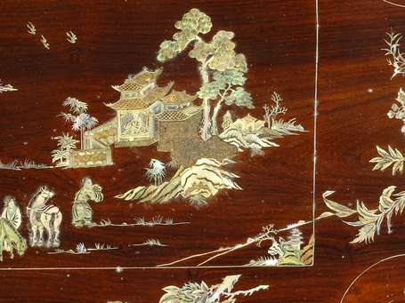 ASIE DU SUD EST - Panneau en bois exotique à décor