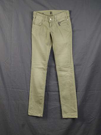 LEVIS STRAUSS - Pantalon en toile beige. T 26