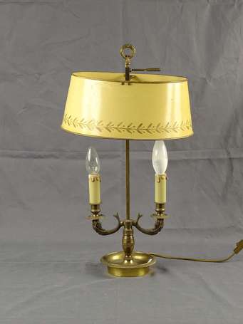 Lampe bouillotte en bronze doré à deux bras de 