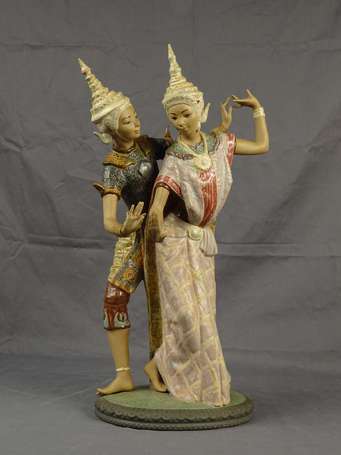 LLADRO - Danseuses thaïs - Sujet en porcelaine. H 
