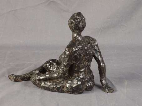 BOUISSIERES (XXe S) - Nu féminin, sujet en bronze 