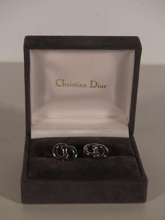 CHRISTIAN DIOR - Paire de boutons de manchette au 