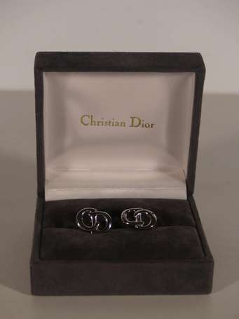 CHRISTIAN DIOR - Paire de boutons de manchette au 