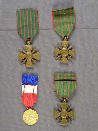 Mil - 3 croix de guerre 14/16 14/17 14/18 , bel 