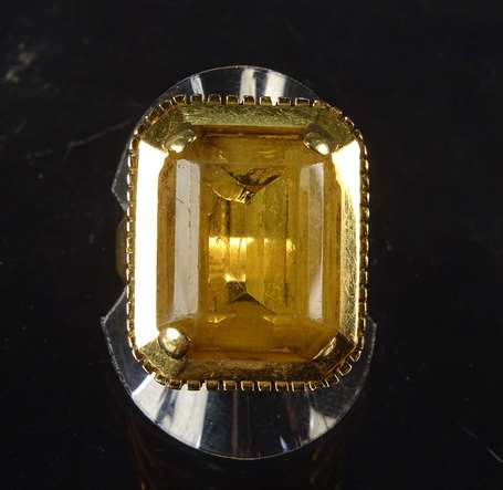 Bague chevalière en or jaune 18 K (750°/°°), 