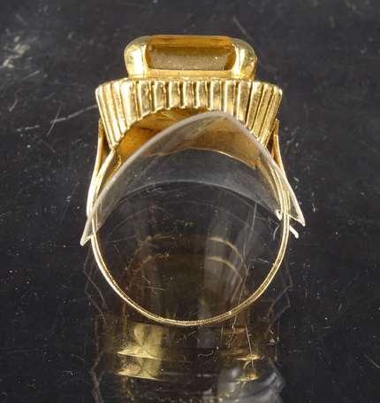 Bague chevalière en or jaune 18 K (750°/°°), 