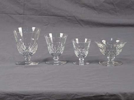 BACCARAT Service de verre en cristal la coupe 