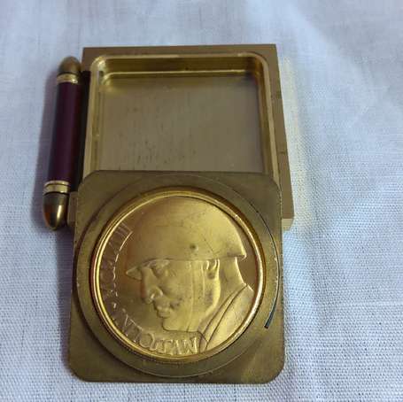 CARTIER Etui numismatique en bronze doré partie 