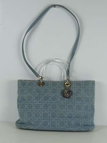 DIOR Sac Lady Dior en denim matelassé cannage, 