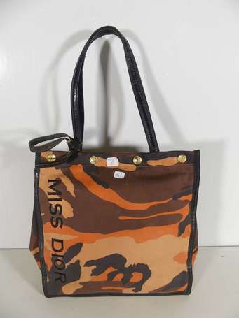 CHRISTIAN DIOR - Sac cabas Miss Dior en toile 