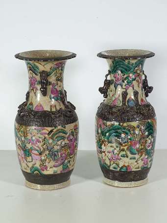 Paire de Vases balustre en grès porcelaineux à 