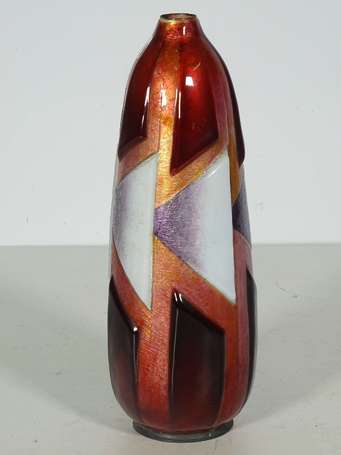 FAURE Camille 1874-1956 Vase fuselé en cuivre à 