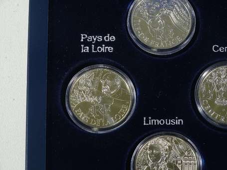 Un coffret les euros des régions 2012, complet de 