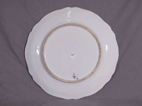 FOURMAINTRAUX, Desvres - Grand plat circulaire en 