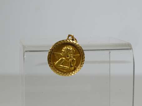 Petite médaille circulaire en or jaune 18K 