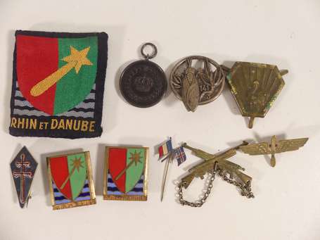 2GM - France libre et divers - Lot d'insignes 1ere