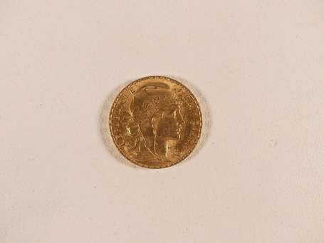 1 pièce de 20 francs or type au Coq 1912. Poids : 