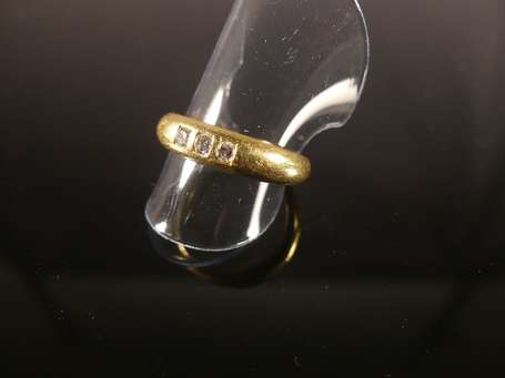 Demi-alliance jonc en or jaune 18K (750°/00), elle