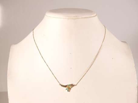 Collier en or jaune 18K (750°/00) agrémenté d'un 